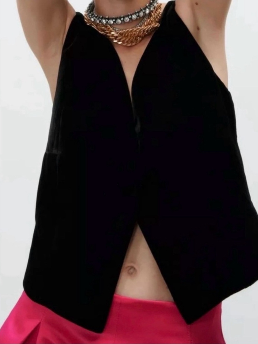 Zara plunge neck velvet V-Neck Sleeveless Top/vest. NWT Sz MD